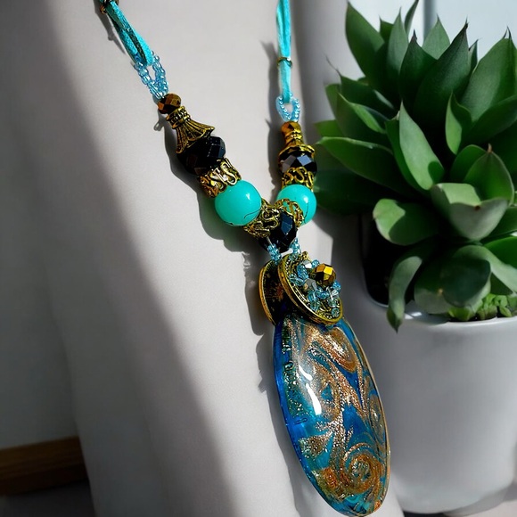 Glass Pendant and Beaded Rope Necklace - Picture 6 of 16